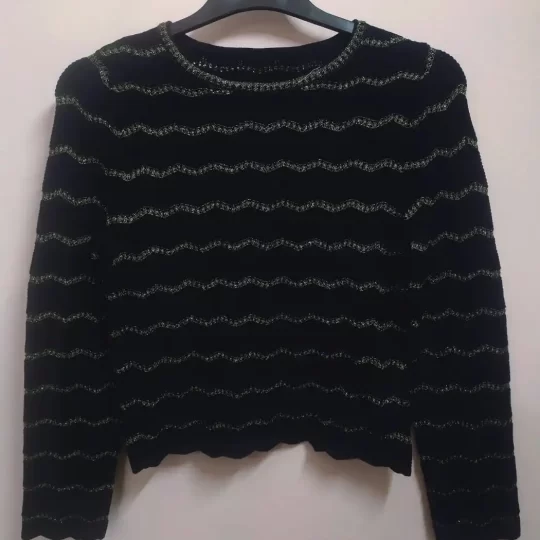 sweater5-540x540.webp